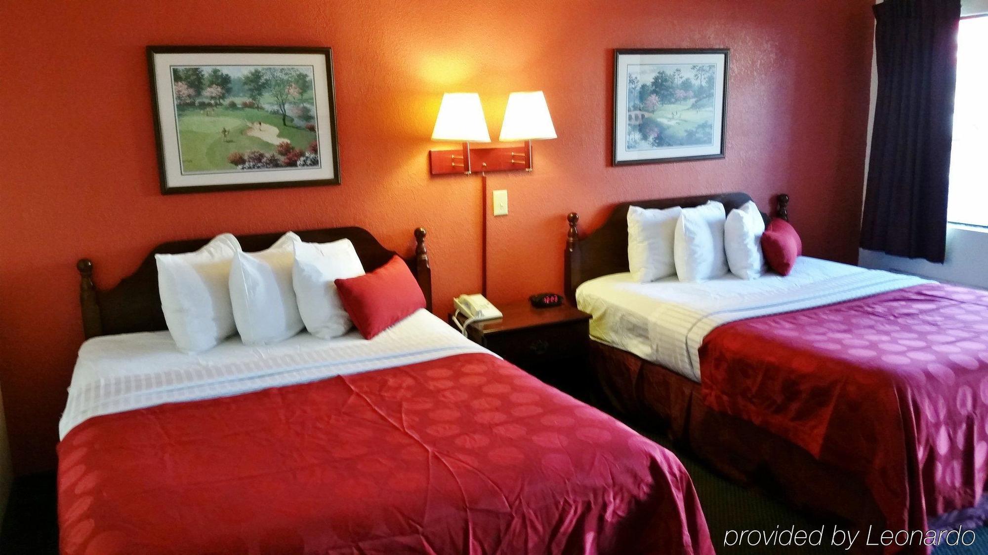 Country Hearth Inn & Suites Augusta Exterior photo